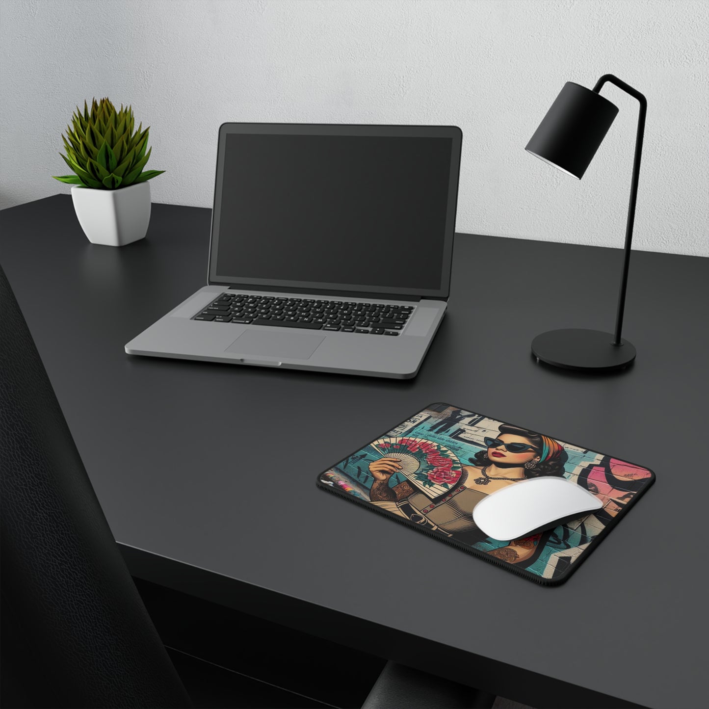 Sofia - Non-Slip Gaming Mouse Pad