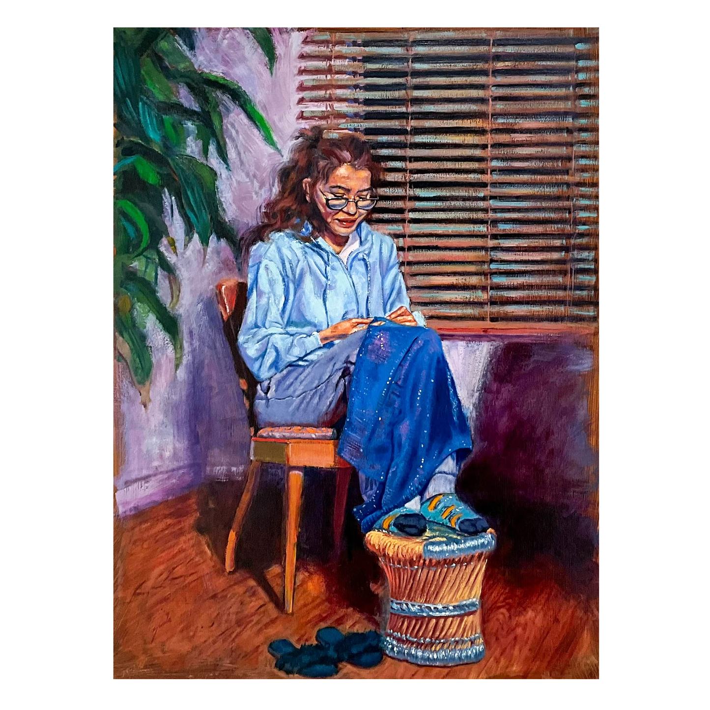 Arreglando Su Traje, In Grey