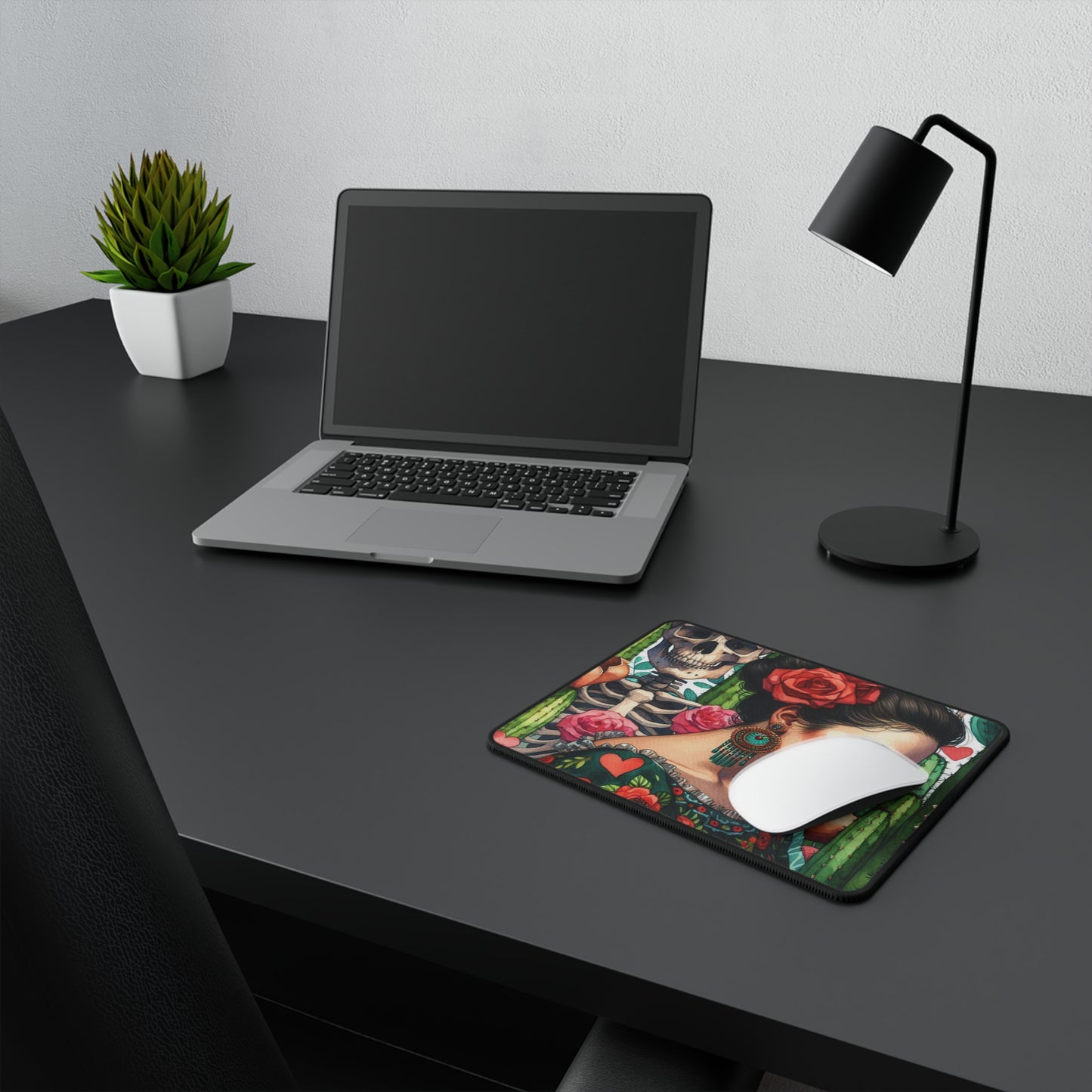 Eugenia - Non-Slip Gaming Mouse Pad