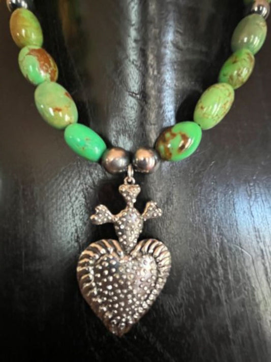 Corazon Nopal necklace